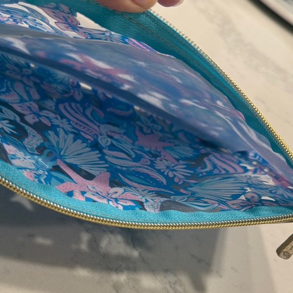 Floral Blue and Pink Plastic Clutch - Picture 7 of 9
